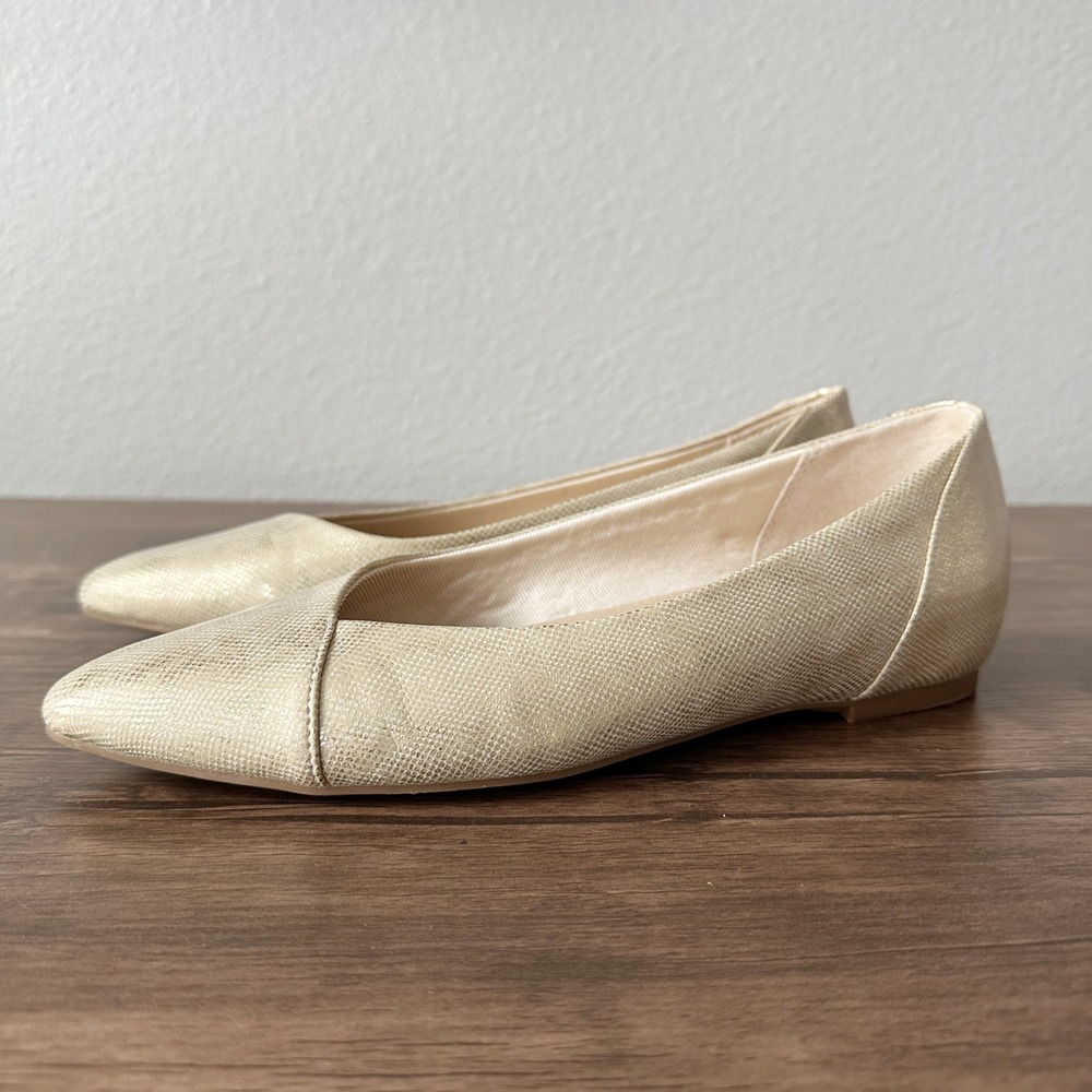 LifeStride‎ Champagne Gold Metallic Pointed Toe Flat Women's Size 9.5 M Promise